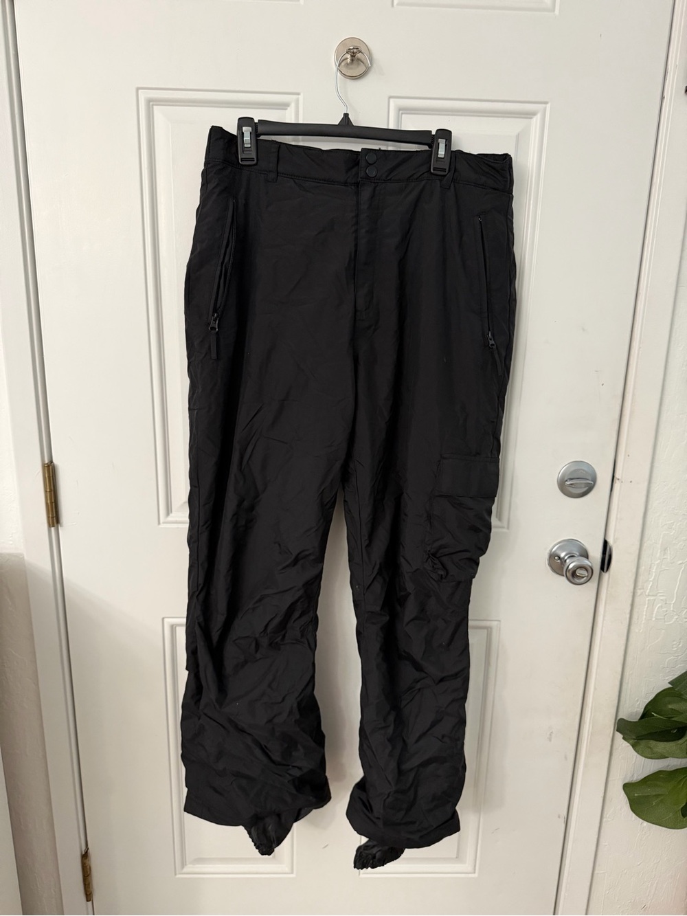 Women’s Black Cargo Snow Pants - Lightweight Water-Resistant
